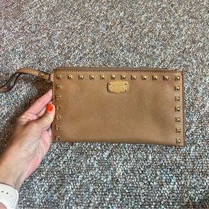 Michael Kors tan wristlet